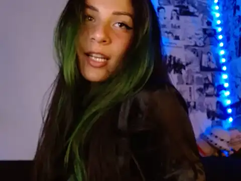 Chloe paytone online show from 04-12-26, 01:20