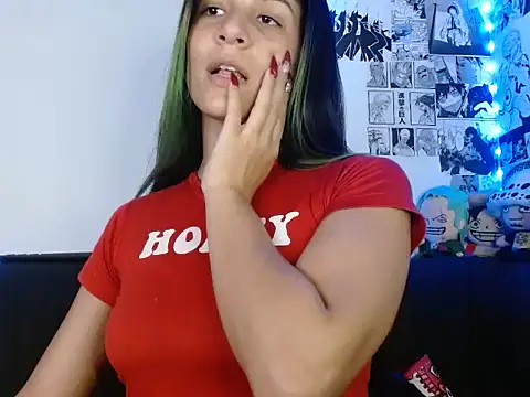 Snapshot of Chloe_paytone chatting on 05-24-26, 11:26 Chloe paytone online show from 05-24-26, 11:26