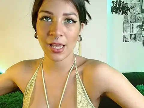 Snapshot of Chloe_paytone chatting on 09-13-25, 03:34 Chloe paytone online show from 09-13-25, 03:34