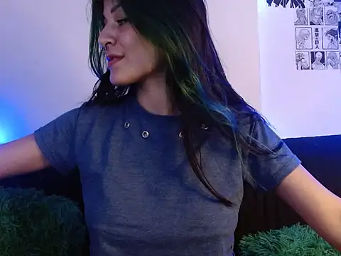 Snapshot of Chloe_paytone chatting on 10-27-25, 07:15 Chloe paytone online show from 10-27-25, 07:15