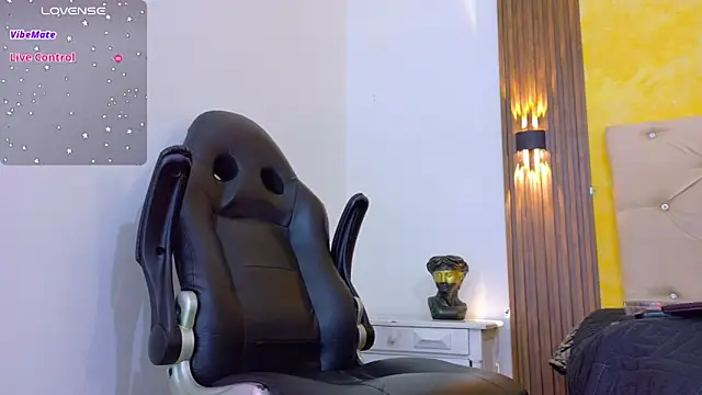 aliisonn cooper online show from 12-20-25, 04:48