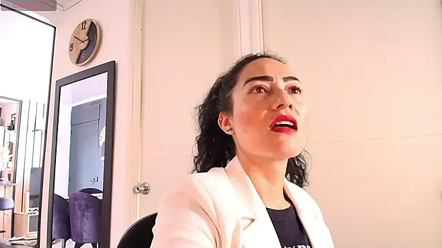 Snapshot of Koral369 chatting on 06-16-26, 05:02 Koral369 online show from 06-16-26, 05:02
