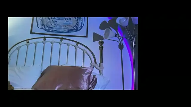 Snapshot of furykat1 chatting on 02-22-26, 02:25 furykat1 online show from 02-22-26, 02:25