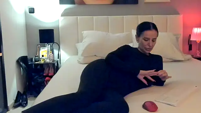 simonacavali online show from 11-15-25, 08:13