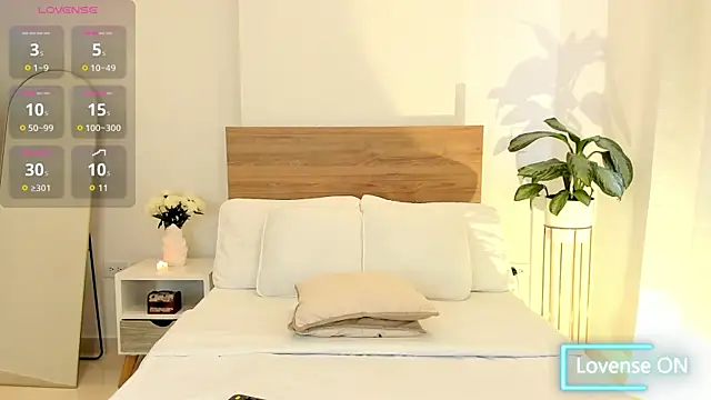 Snapshot of Lea_Joness chatting on 01-11-26, 06:48 Lea Joness online show from 01-11-26, 06:48