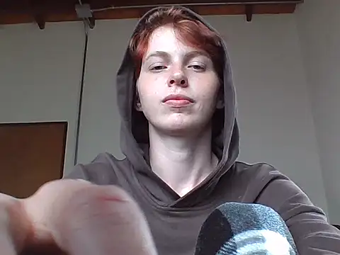 Snapshot of nyxofempusa chatting on 10-15-25, 04:04 nyxofempusa online show from 10-15-25, 04:04