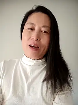 chengcheng12 online show from 10-29-25, 01:04