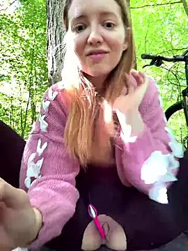 Snapshot of FayeFlame chatting on 05-27-26, 09:49 FayeFlame online show from 05-27-26, 09:49