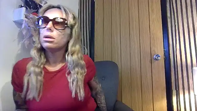 poppyinga1 online show from 02-20-26, 09:44