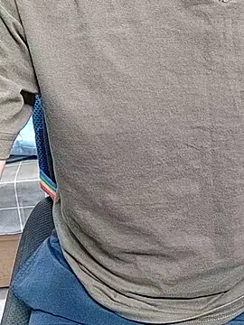 Snapshot of 25monster chatting on 02-18-26, 08:00 25monster online show from 02-18-26, 08:00