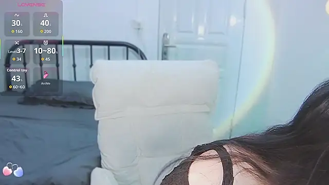 Snapshot of Haixi chatting on 11-22-25, 10:03 Haixi online show from 11-22-25, 10:03