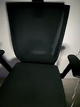 111owo111 online show from 11-14-25, 01:59