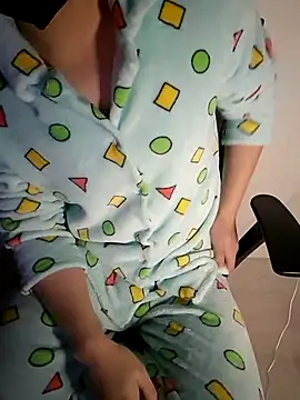 111owo111 online show from 02-12-26, 02:39