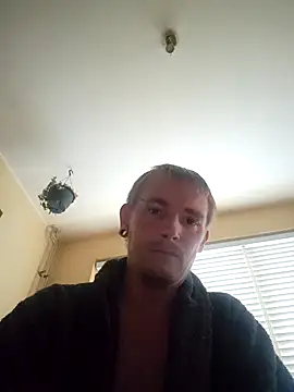 piercingpik online show from 10-21-25, 02:38