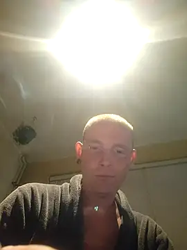 piercingpik online show from 06-10-26, 10:33