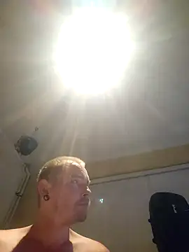 piercingpik online show from 07-12-26, 10:10