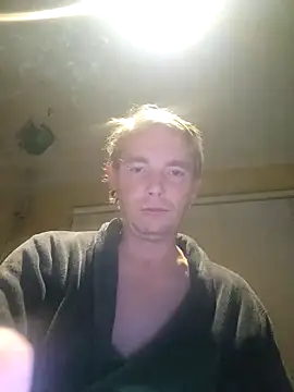 piercingpik online show from 12-21-25, 10:43