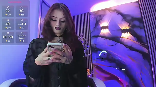 chloe jacksonn online show from 12-13-25, 11:00