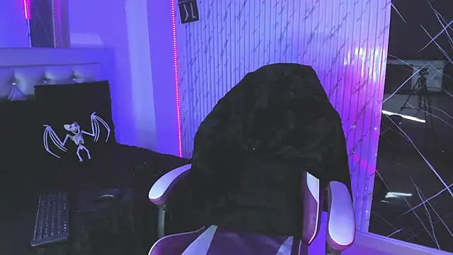 chloe jacksonn online show from 11-11-25, 12:05