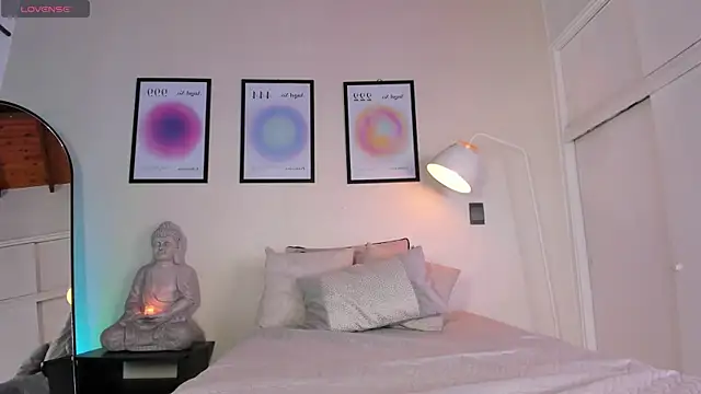 AriaMuse online show from 01-12-26, 09:52