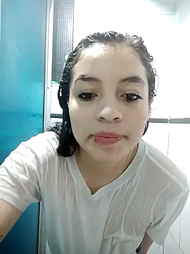 Luciasmith 74829 online show from 11-04-25, 03:32