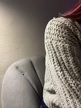 AikoYamada online show from 11-17-25, 05:44