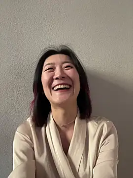 Snapshot of AikoYamada chatting on 10-19-25, 06:49 AikoYamada online show from 10-19-25, 06:49