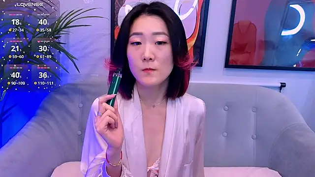 Snapshot of AikoYamada chatting on 09-30-25, 06:19 AikoYamada online show from 09-30-25, 06:19