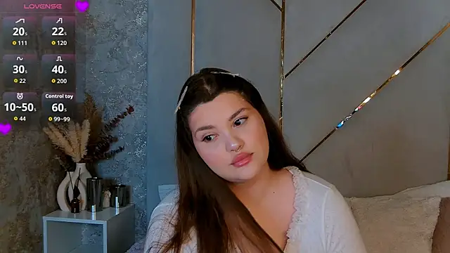 EmilyHyde online show from 07-11-26, 03:56