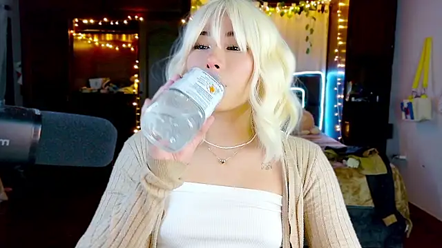 Shisuku Sophi online show from 02-07-26, 03:58