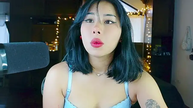 Snapshot of Shisuku_Sophi chatting on 05-03-26, 10:24 Shisuku Sophi online show from 05-03-26, 10:24