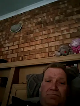 Snapshot of wallacelegend chatting on 09-10-25, 05:06 wallacelegend online show from 09-10-25, 05:06