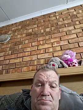 wallacelegend online show from 11-11-25, 05:57