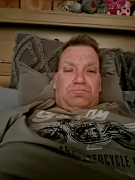 Snapshot of wallacelegend chatting on 09-11-25, 05:18 wallacelegend online show from 09-11-25, 05:18