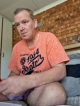 wallacelegend online show from 11-06-25, 07:12