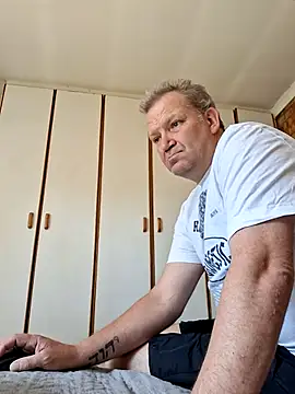 wallacelegend online show from 02-10-26, 06:56