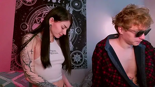 Snapshot of poisondevotion chatting on 02-20-26, 05:59 poisondevotion online show from 02-20-26, 05:59