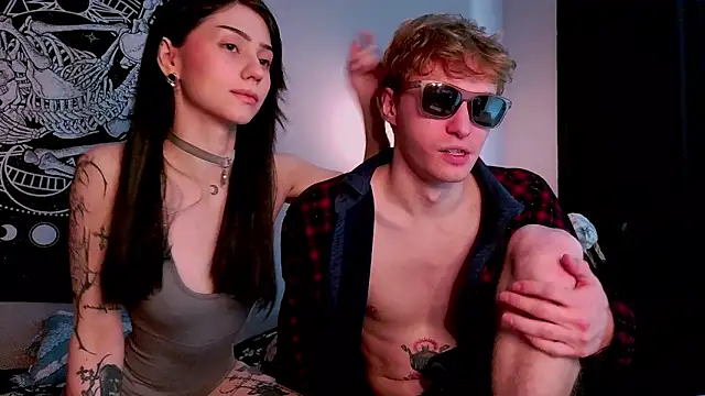 Snapshot of poisondevotion chatting on 02-18-26, 11:39 poisondevotion online show from 02-18-26, 11:39