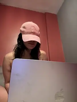 Snapshot of Ofcourseoneday chatting on 10-06-25, 07:09 Ofcourseoneday online show from 10-06-25, 07:09