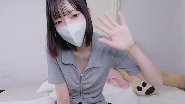 Snapshot of Azusa_128 chatting on 09-28-25, 07:15 Azusa 128 online show from 09-28-25, 07:15
