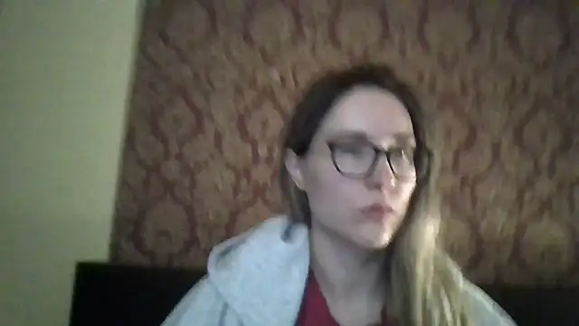 Snapshot of Jugira chatting on 10-05-25, 12:12 Jugira online show from 10-05-25, 12:12
