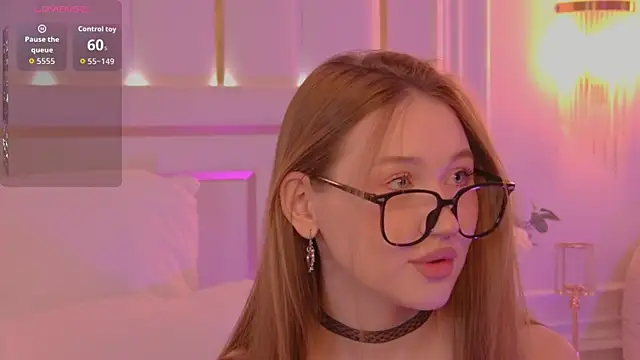 NancySmitts online show from 10-25-25, 03:56