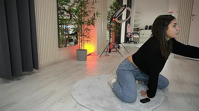 EmmaBlanco online show from 10-01-25, 07:18