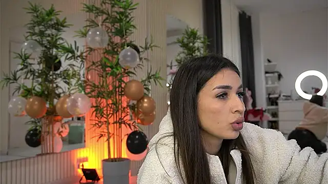 EmmaBlanco online show from 11-20-25, 08:09