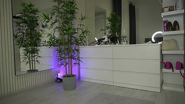 EmmaBlanco online show from 04-01-26, 05:31