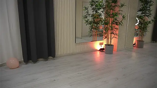 Snapshot of EmmaBlanco chatting on 03-03-26, 07:32 EmmaBlanco online show from 03-03-26, 07:32