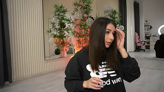 EmmaBlanco online show from 11-21-25, 08:30