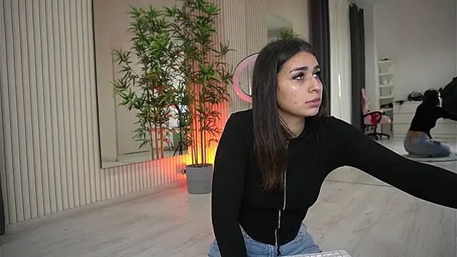 EmmaBlanco online show from 10-10-25, 06:42