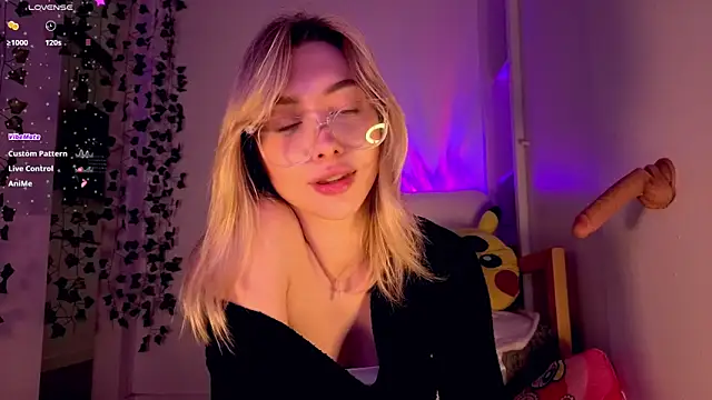 Snapshot of nikkichu chatting on 03-07-26, 01:16 nikkichu online show from 03-07-26, 01:16