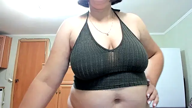 Snapshot of KATTYWARM_ chatting on 10-12-25, 09:27 KATTYWARM online show from 10-12-25, 09:27
